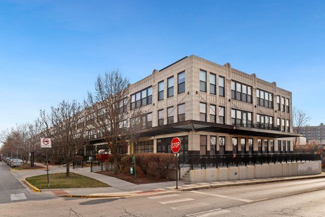1151 W 15th St #339, Chicago, IL 60608