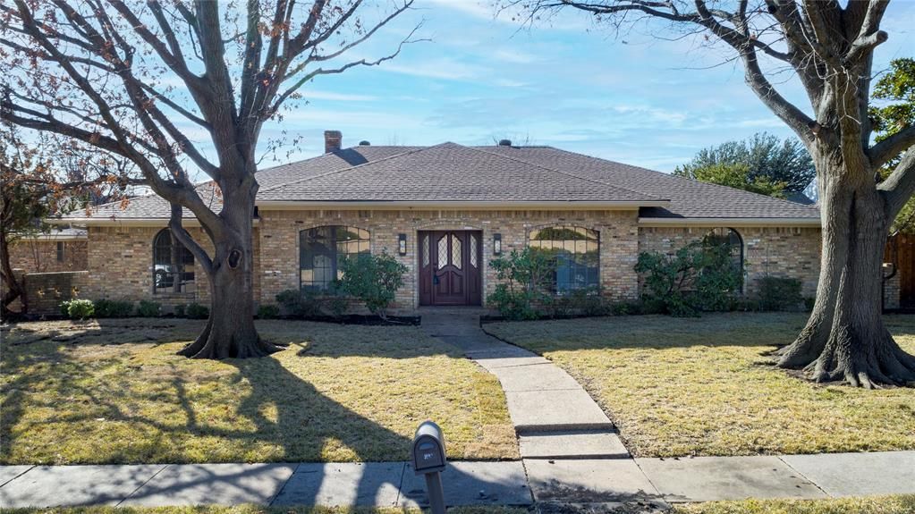3016 Laguna Dr, Plano, TX 75023