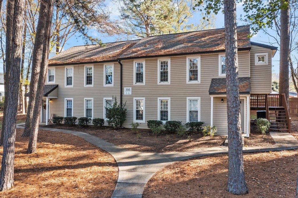 366 W Oak Ave, Wake Forest, NC 27587