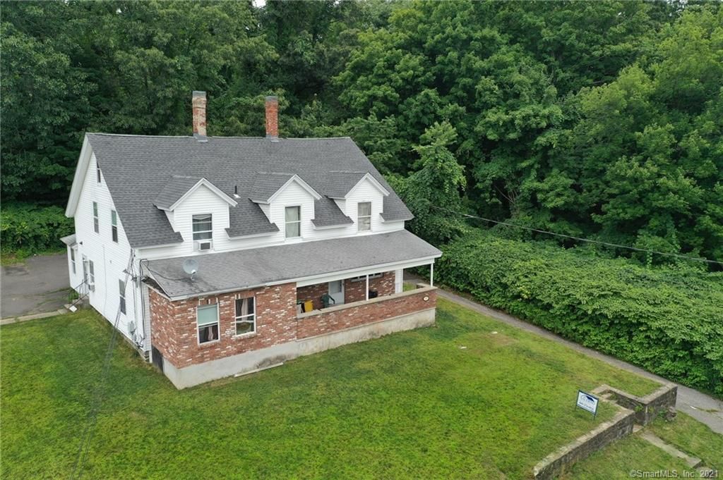 345 Huntingdon Ave, Waterbury, CT 06708