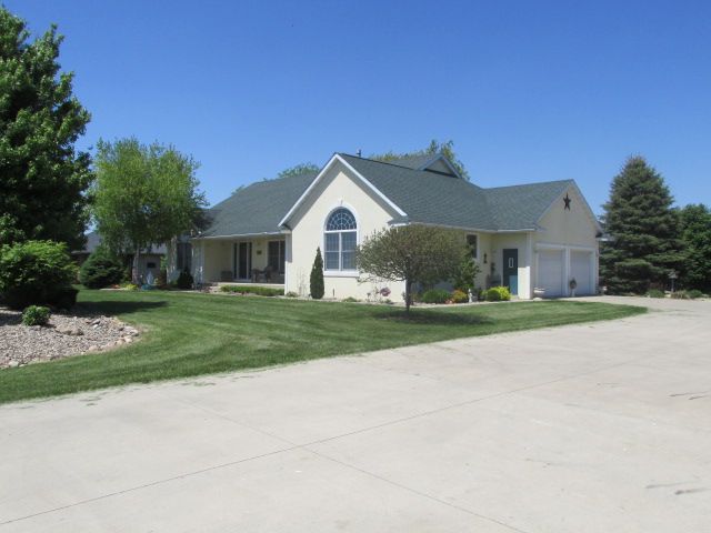 17050 County Road D62, Monticello, IA 52310