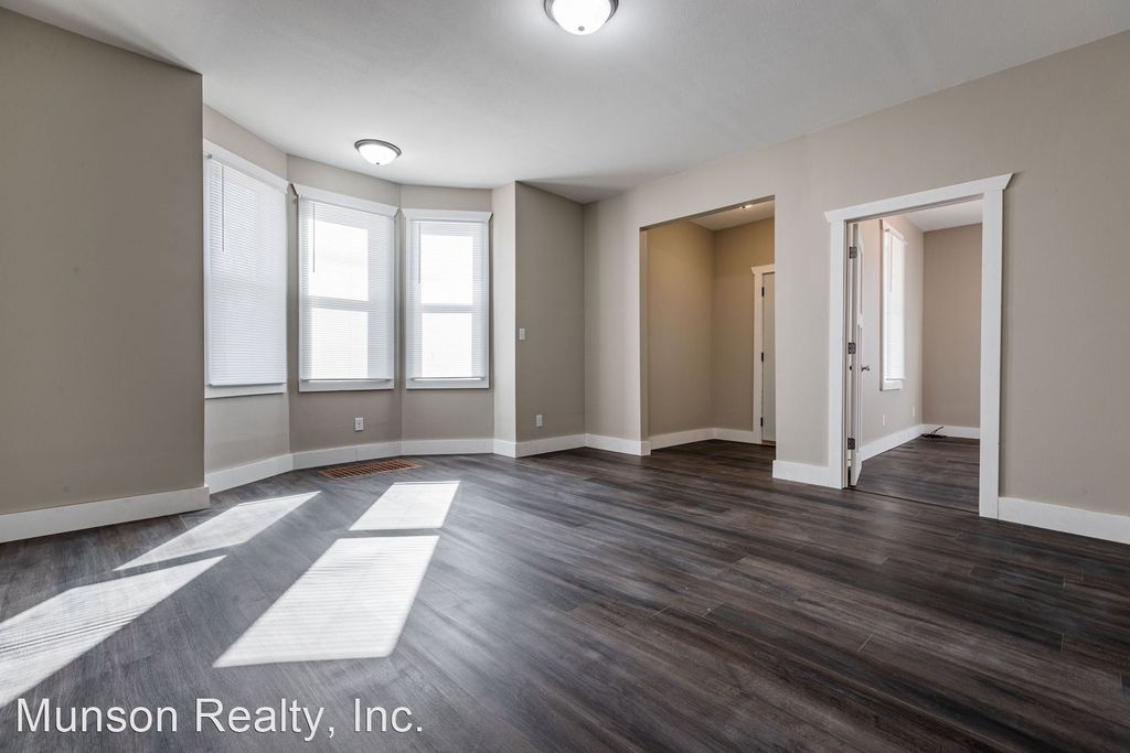 903 Farnam St #903, La Crosse, WI 54601