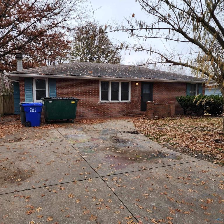 1005 S Mildred Ave, Sedalia, MO 65301 Trulia