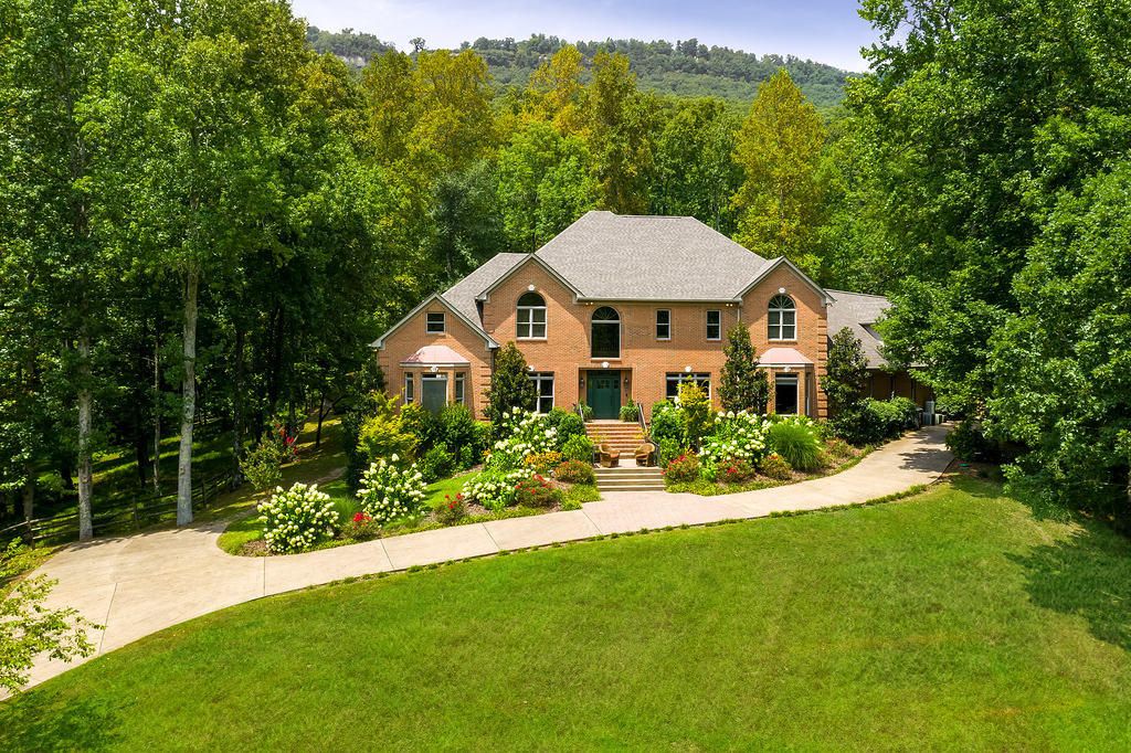 5007 Mountain Creek Rd, Chattanooga, TN 37415 4 Bed, 7 Bath Single