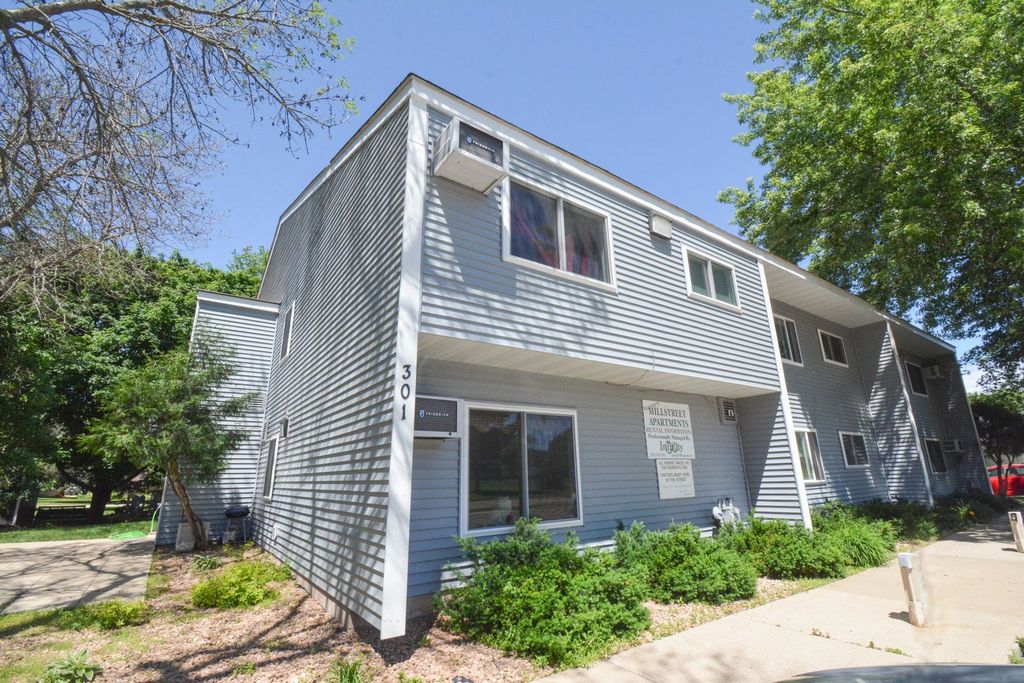 301 Mill St N, Brownsdale, MN 55918