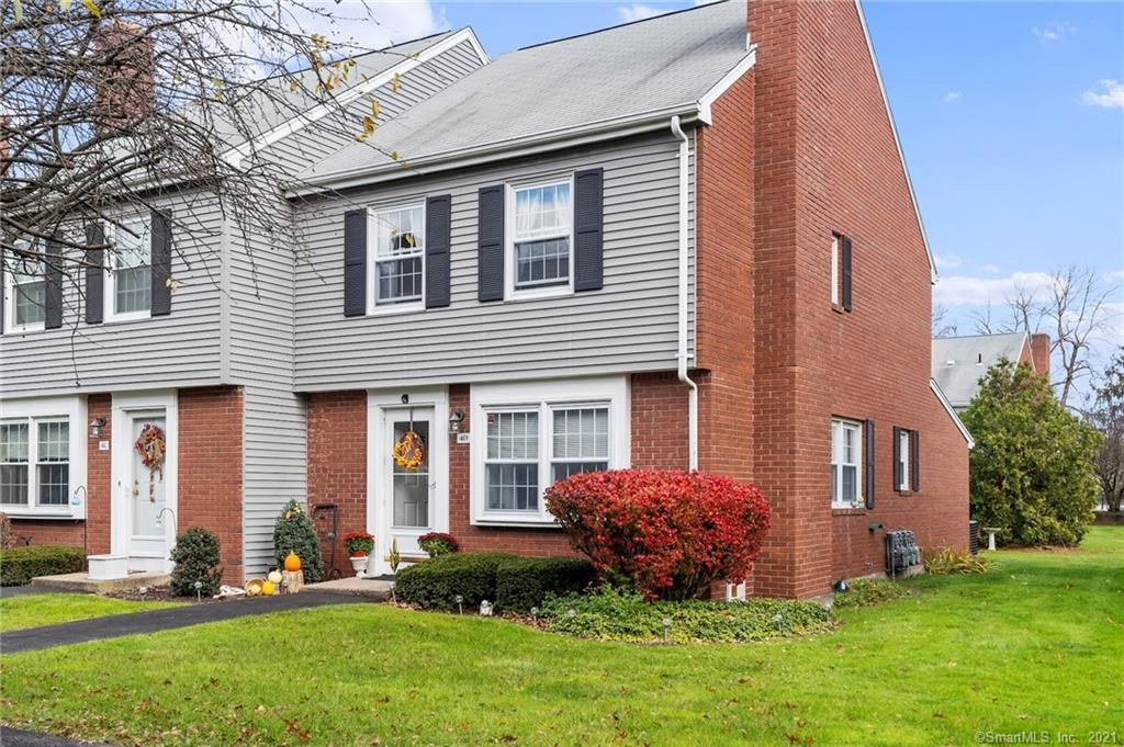 4 Barrington Dr #D, Wethersfield, CT 06109