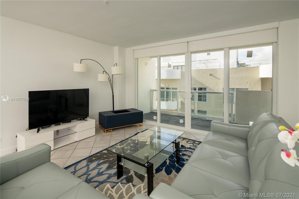 5601 Collins Ave #1714, Miami Beach, FL 33140
