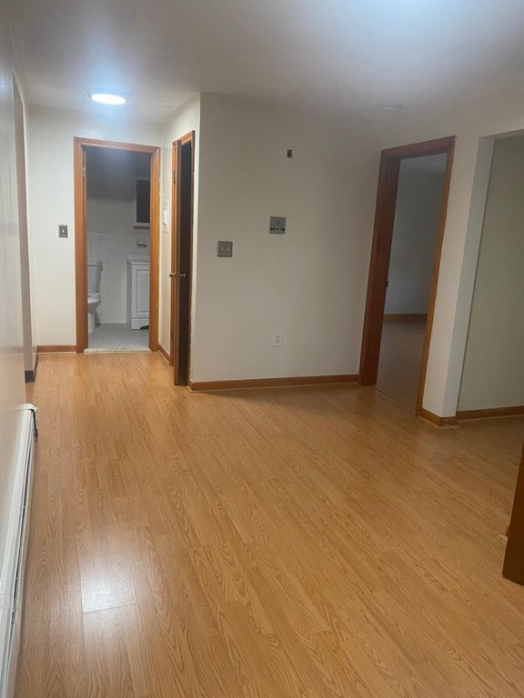 900 Lexington St, Waltham, MA 02452