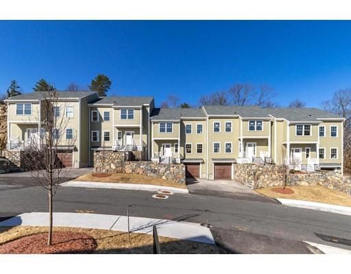 4 Blueberry Ln #4, Stoneham, MA 02180