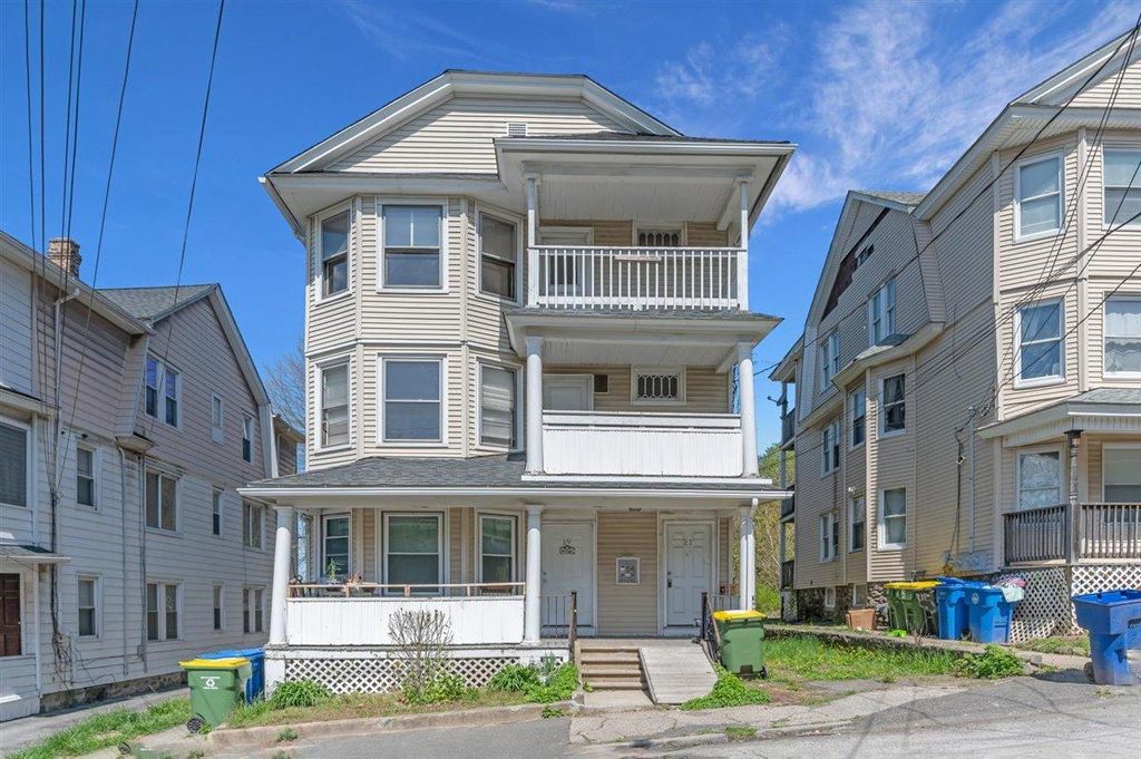 21 Howard St #3, Waterbury, CT 06705