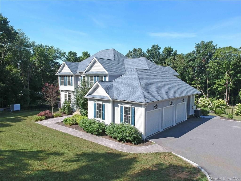 155 Burr Rd, Southbury, CT 06488 Trulia