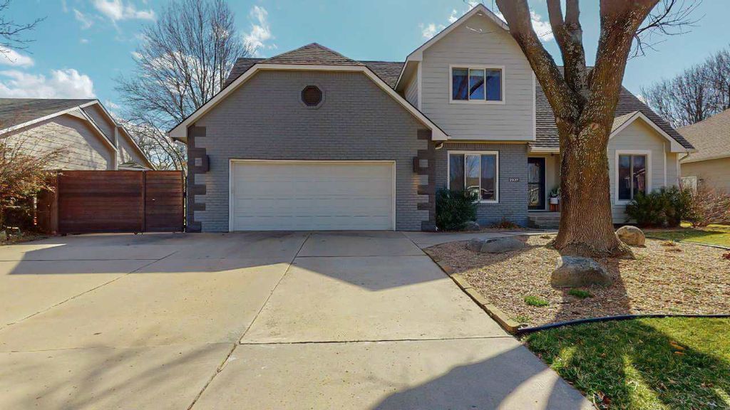 2037 E  Country View Dr, Derby, KS 67037
