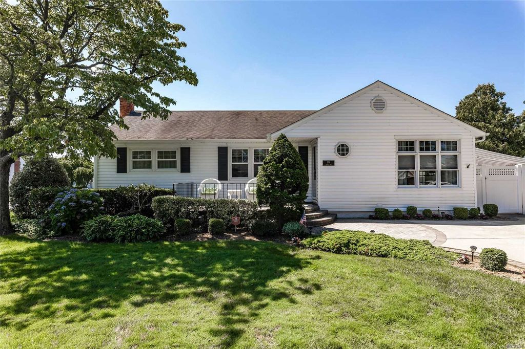 174 Avoca Avenue, Massapequa Park, NY 11762 Trulia