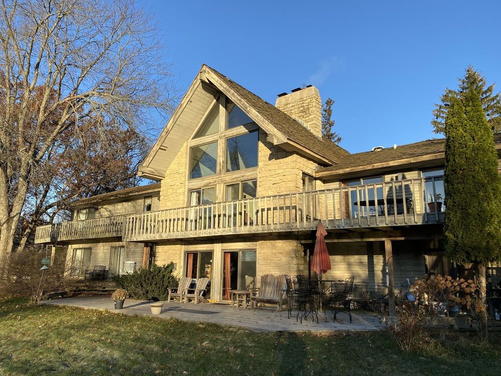 25437 N Cayuga Trl, Barrington, IL 60010