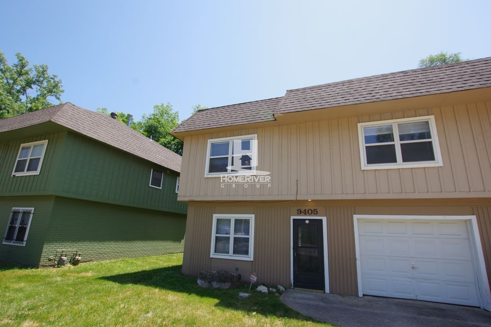 9405 E 83rd St, Kansas City, MO 64138