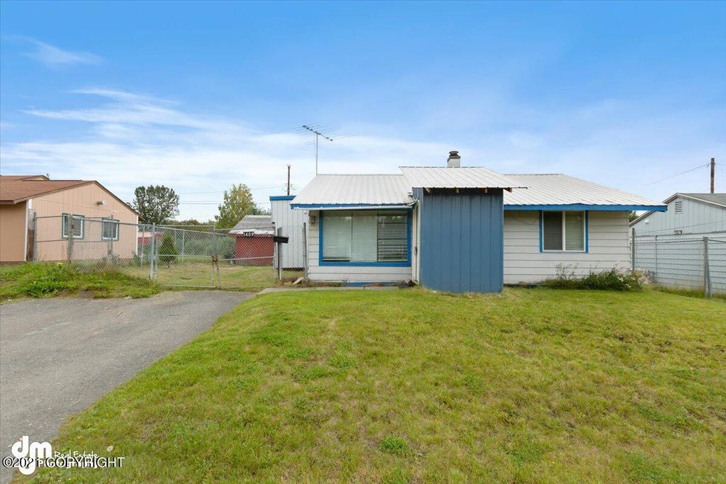 1409 Nunaka Dr, Anchorage, AK 99504