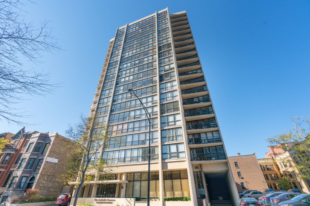 1540 N La Salle Dr #302, Chicago, IL 60610