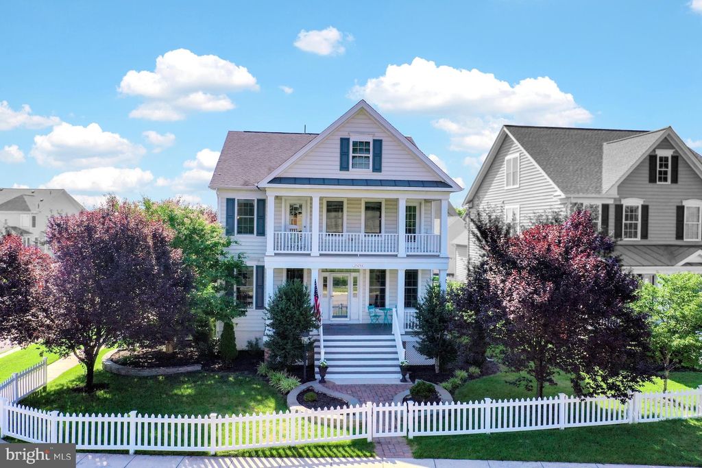 25253 Doolittle Ln, Chantilly, VA 20152