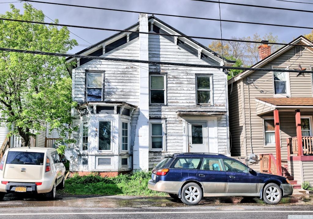 1082 Main St, Leeds, NY 12451 Trulia