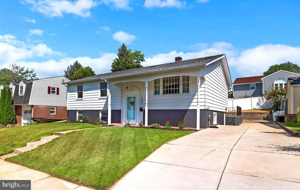 423 Bathurst Rd, Catonsville, MD 21228