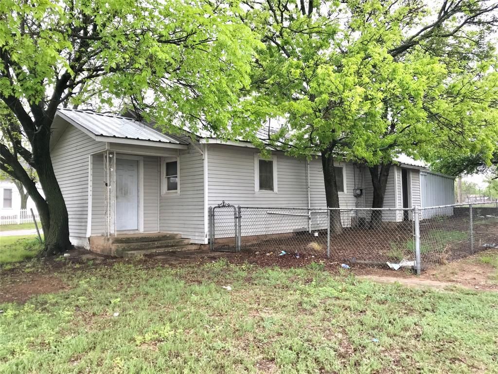641 Highway 36, Cross Plains, TX 76443