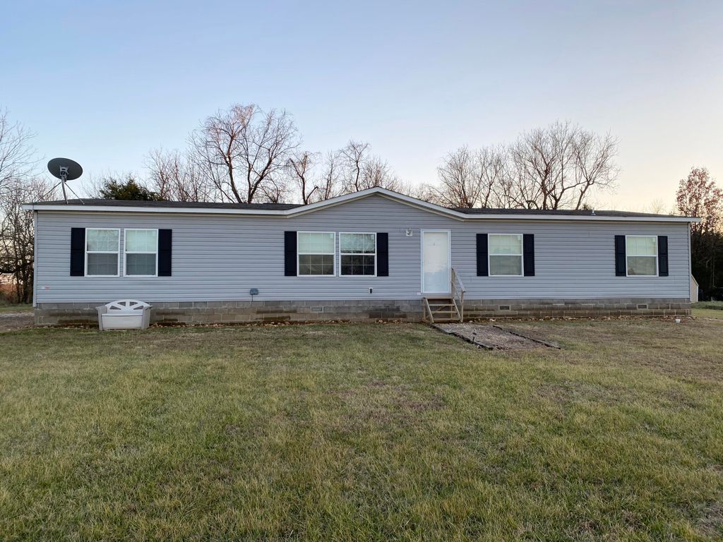 22520 Lawrence 1075, MO 65708 5 Bed, 3 Bath