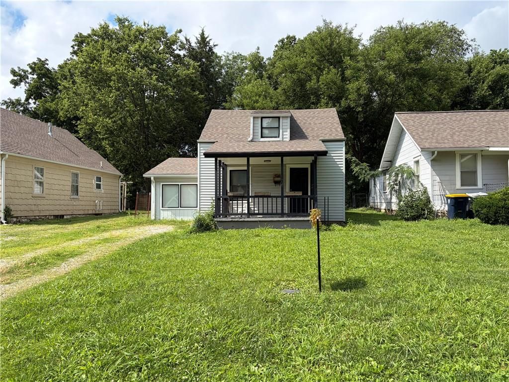 106 W  80th St, Kansas City, MO, 64114