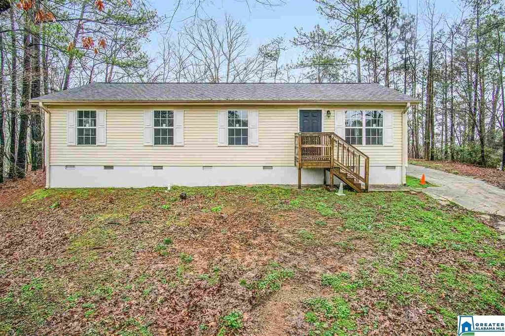 1612 Deer Springs Rd, Pelham, AL 3 Bed, 2 Bath SingleFamily Home