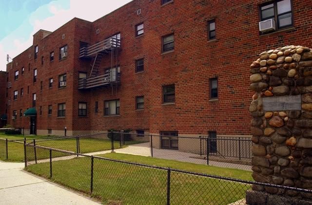 3608 Bell Blvd #2B, Bayside, NY 11361