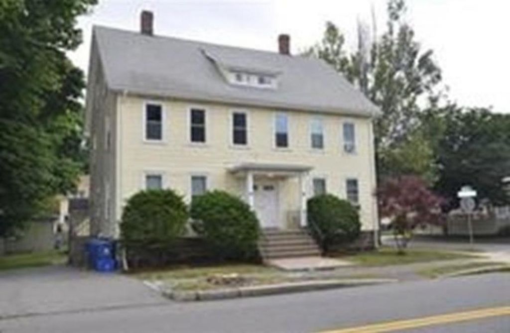 61-63 Chestnut St #61A, Wakefield, MA 01880