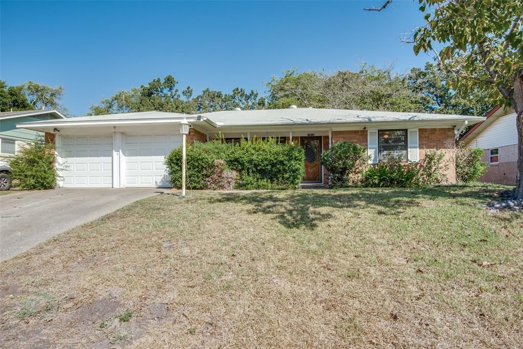 1913 Woodoak Dr, Irving, TX 75060