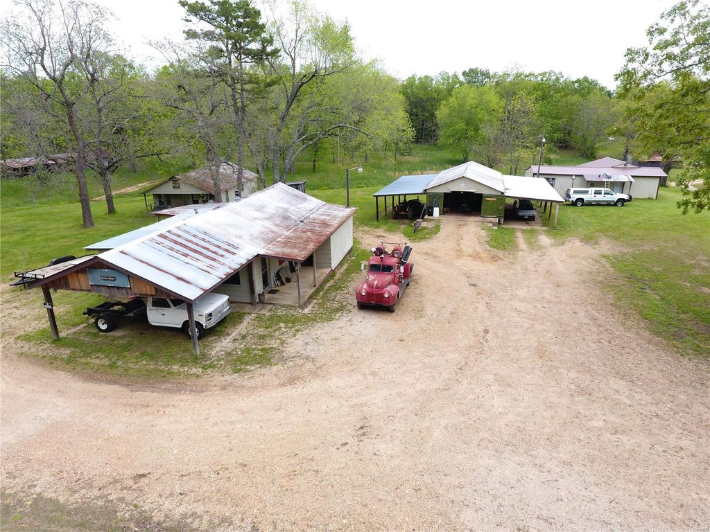 2338 Ripley Rte E #J, Doniphan, MO 63935