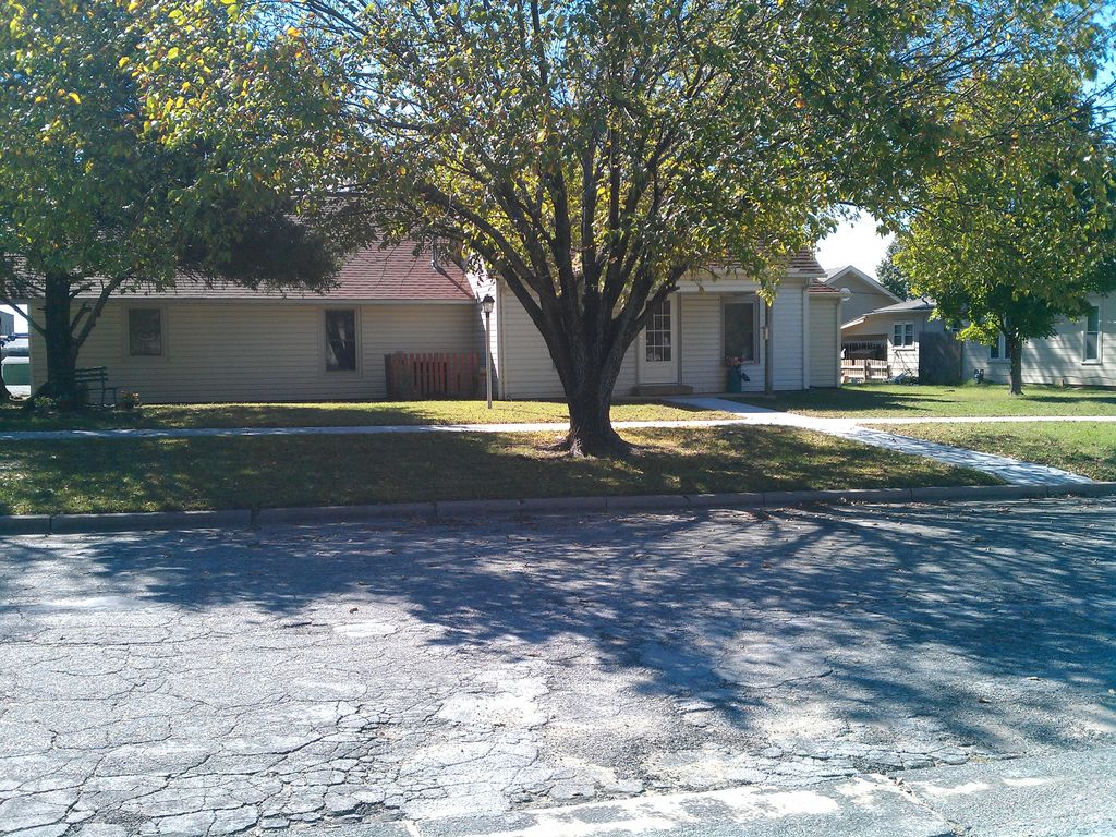 113 W Cherokee St, Sedan, KS 67361 Trulia