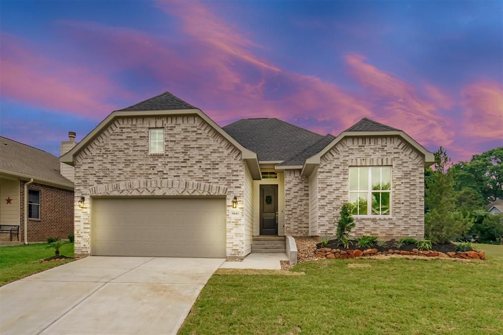 5043 Pleasure Lake Dr, Willis, TX 77318 | Trulia
