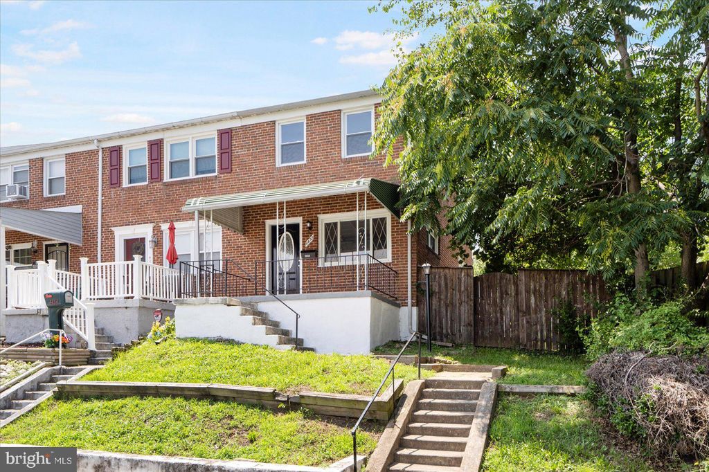 4452 Fenor Rd, Baltimore, MD 21227