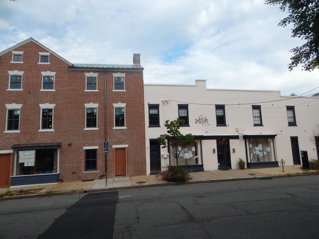 100 N Fayette St, Alexandria, VA 22314