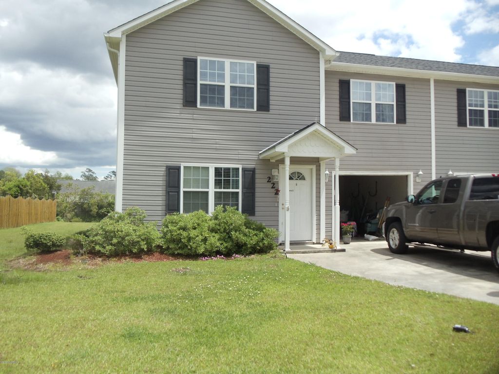 222 Smallwood Rd, Hubert, NC 3 Bed, 3 Bath Townhouse 4 Photos Trulia