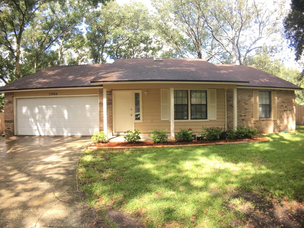 13944 Norway Pine Pl, Jacksonville, FL 32225