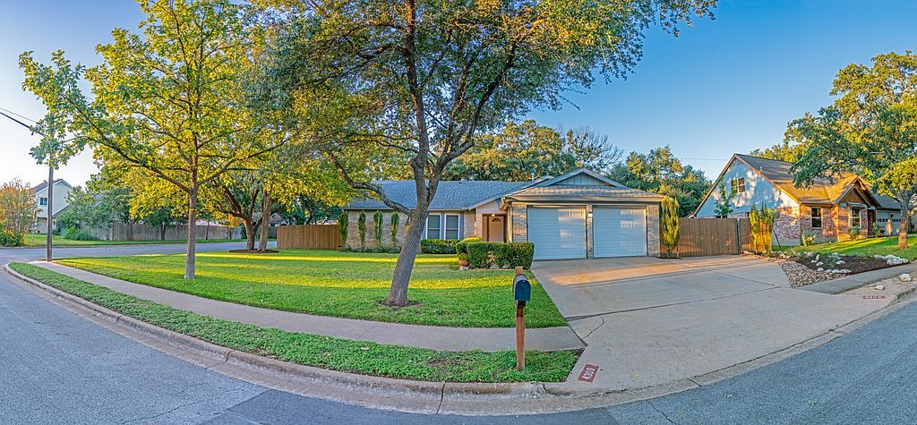 4309 Oak Creek Dr, Austin, TX 78727