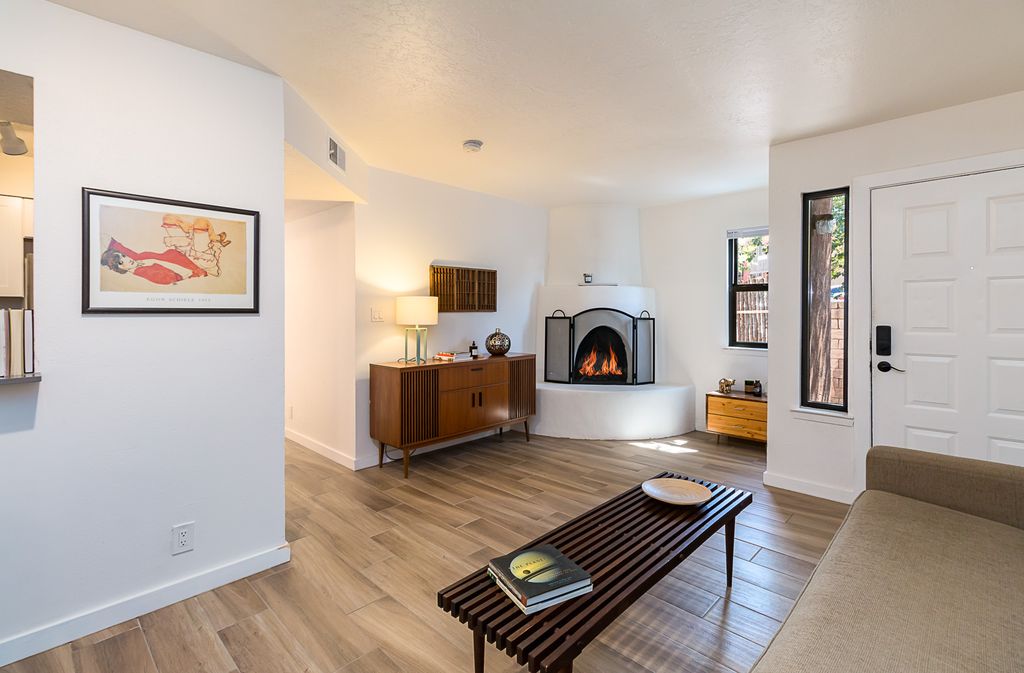 1306 Rufina Ln #B, Santa Fe, NM 87507