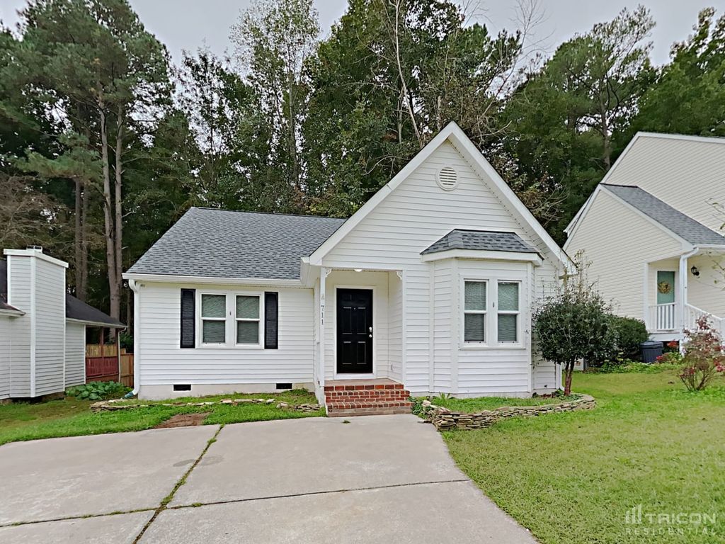 711 Saint Catherines Dr, Wake Forest, NC 27587