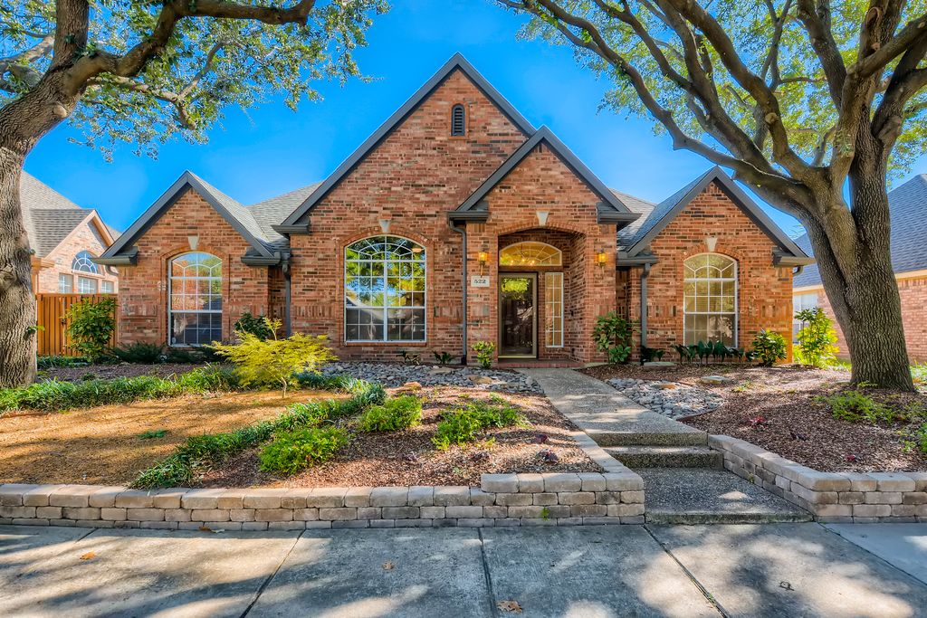 522 Thunderbrook Rd, Garland, TX 75044