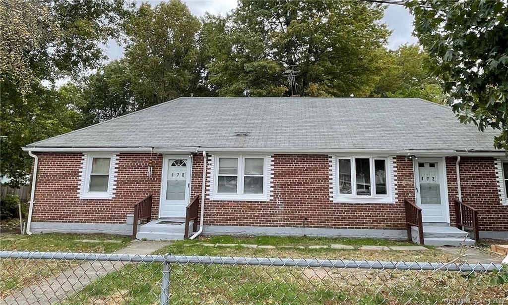 170 Pearl Harbor St, Bridgeport, CT 06610