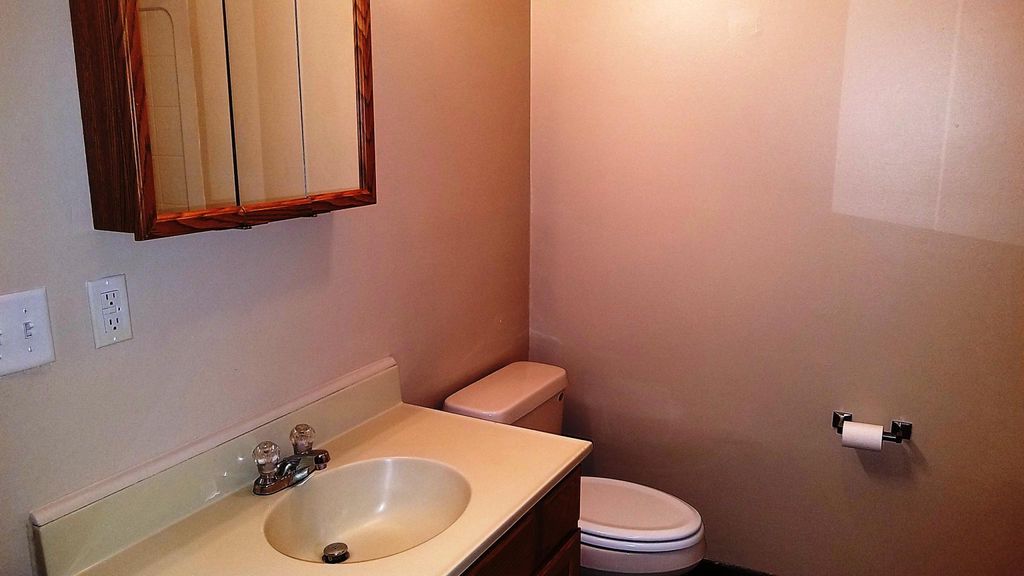 103 S Sequoya St A, Shabbona, IL 2 Bed, 1 Bath Apartment 11 Photos Trulia