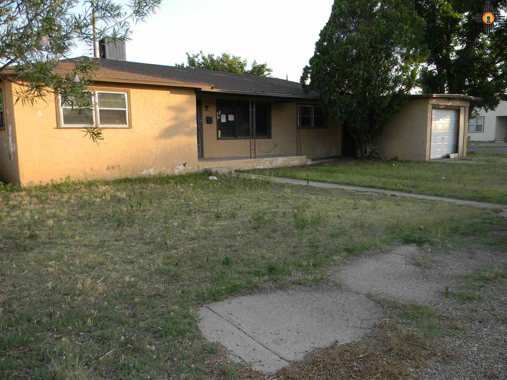 533 W 16th Ln, Portales, NM 88130