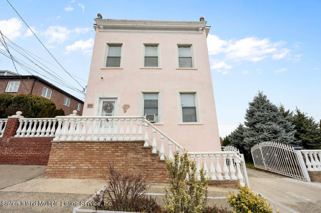 291 Hylan Blvd, Staten Island, NY 10305 See Est. Value, Schools & More