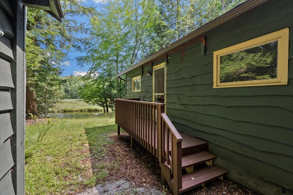 185 Spruce Dr, Thendara, NY 13472