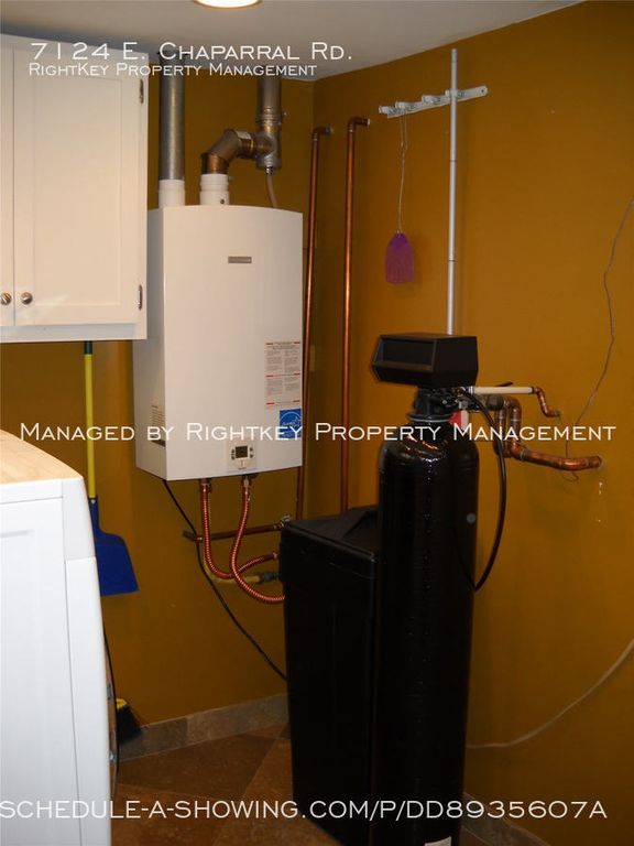 7124 E Chaparral Rd, Paradise Valley, AZ - 3 Bed, 2 Bath Single-Family