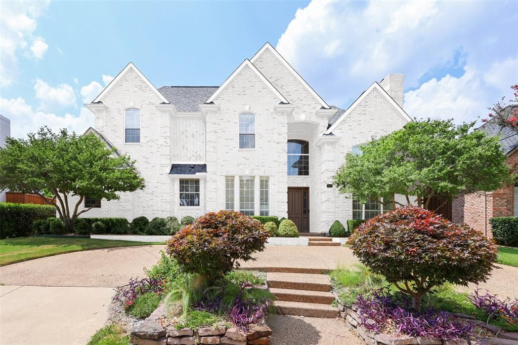 4807 Holly Tree Dr, Dallas, TX 75287