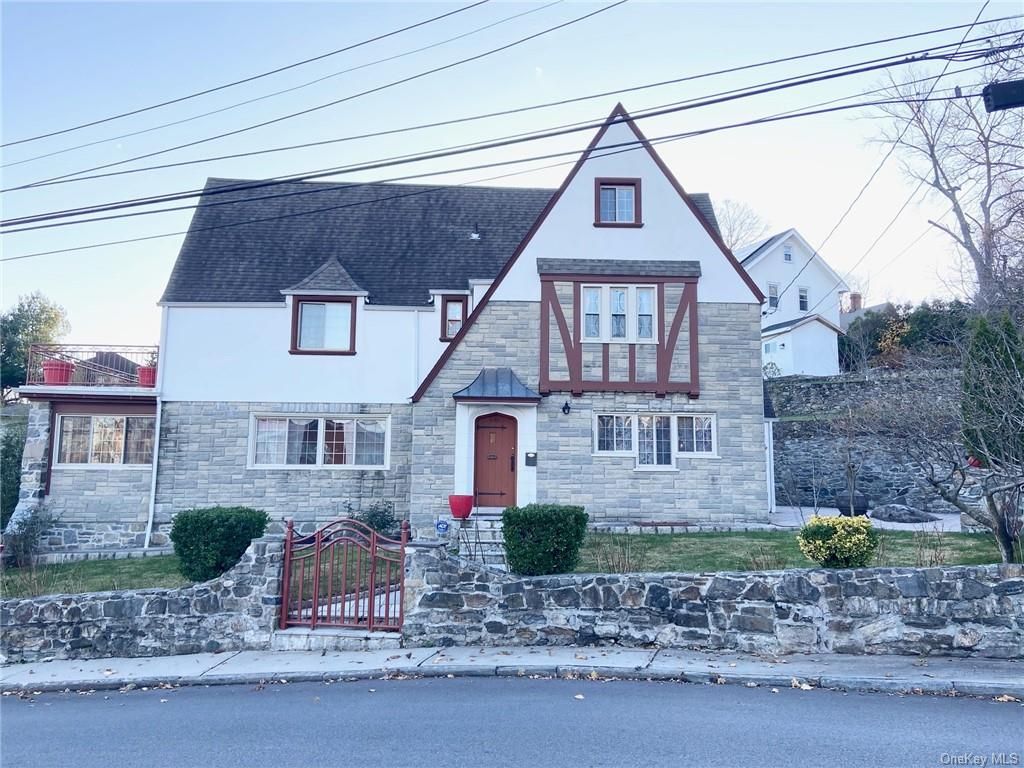 120 Colonial Pkwy, Yonkers, NY 10710